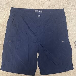IZOD Saltwater Men's Dark Blue Cargo Shorts